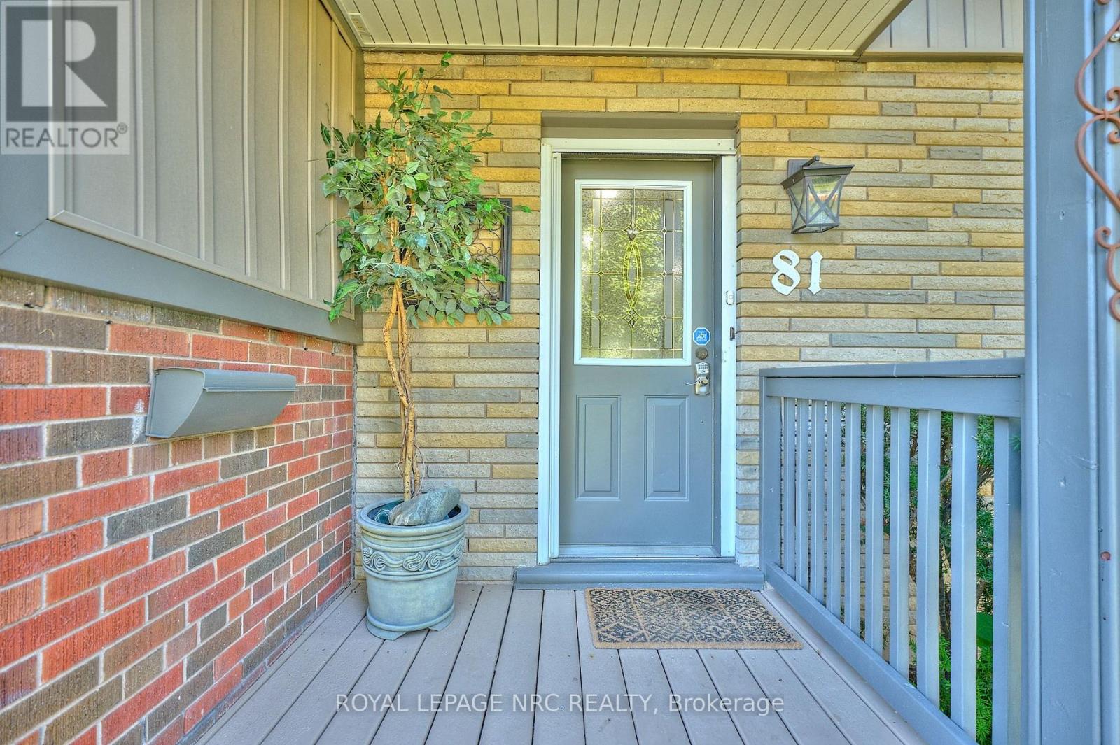 81 Riverview Boulevard, St. Catharines, Ontario  L2T 3L9 - Photo 3 - X12448078