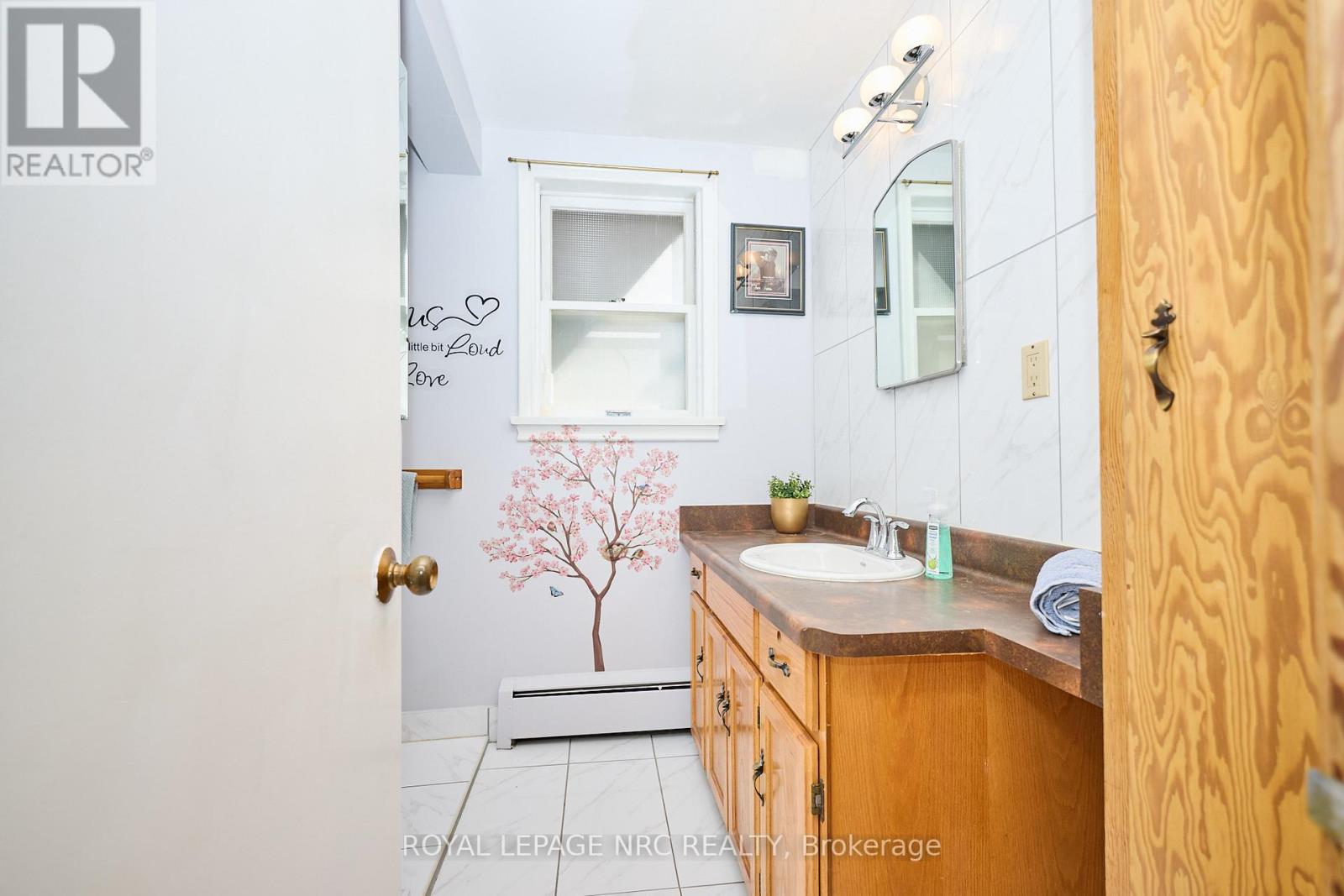 81 Riverview Boulevard, St. Catharines, Ontario  L2T 3L9 - Photo 37 - X12448078