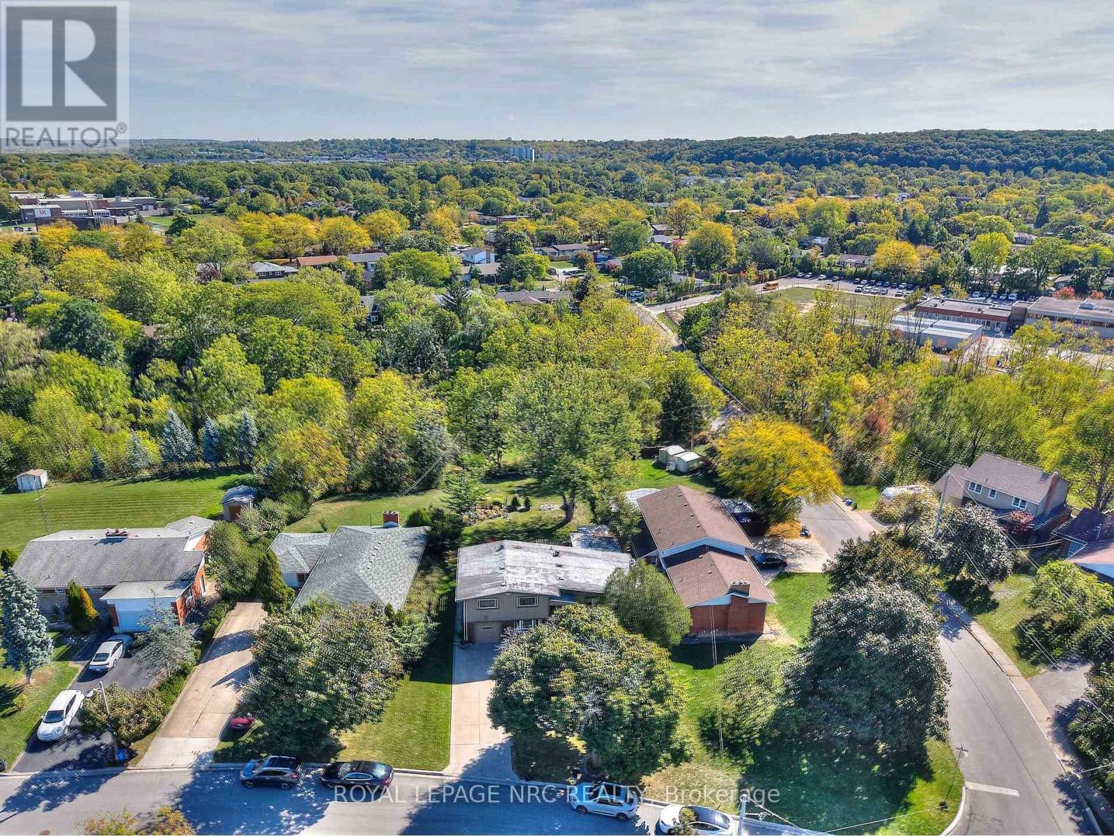 81 Riverview Boulevard, St. Catharines, Ontario  L2T 3L9 - Photo 45 - X12448078