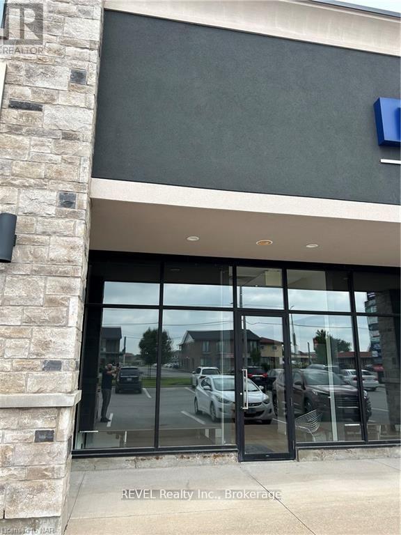 3 - 8685 Lundys Lane, Niagara Falls, Ontario  L2H 1H4 - Photo 2 - X12448130