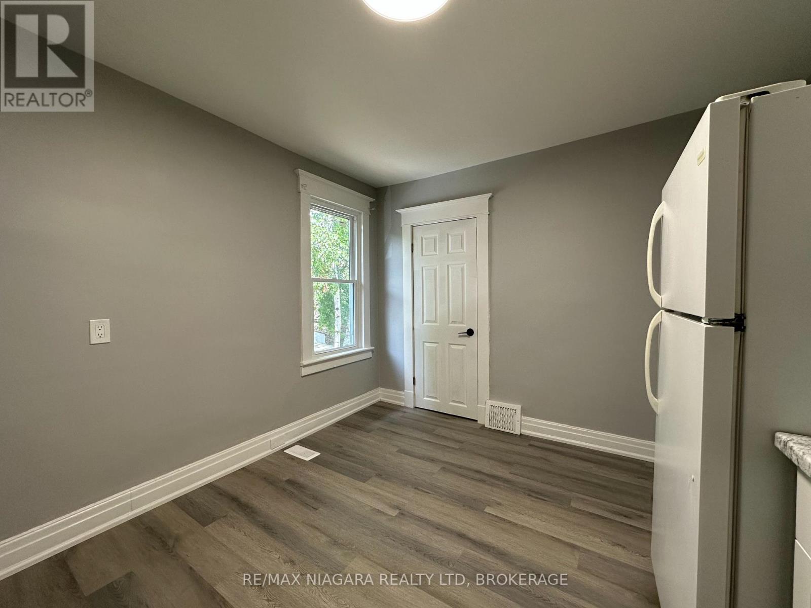 Unit B - 27 Water Street, St. Catharines, Ontario  L2R 4T6 - Photo 17 - X12448229