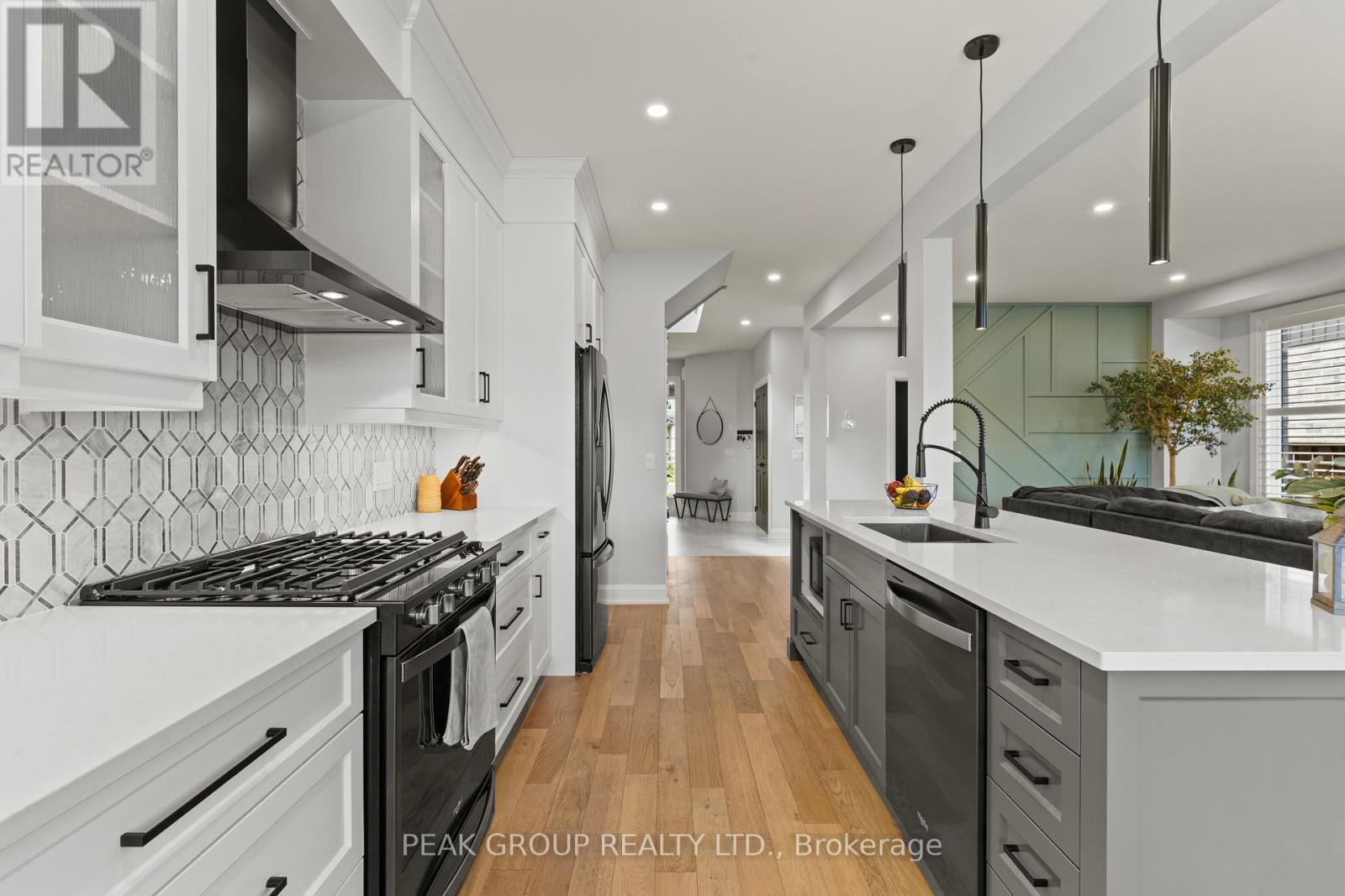 119 Susan Drive, Pelham, Ontario  L0S 1E6 - Photo 17 - X12448544