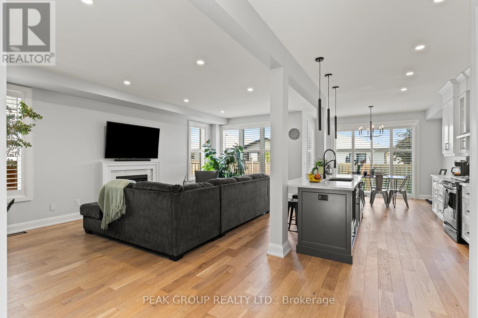 119 Susan Drive, Pelham, Ontario  L0S 1E6 - Photo 7 - X12448544