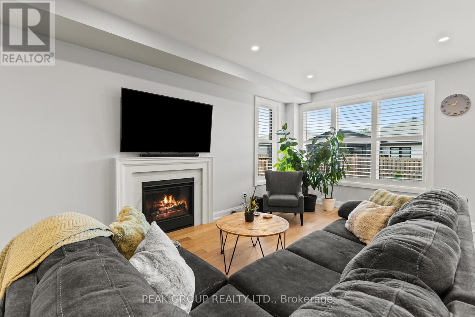 119 Susan Drive, Pelham, Ontario  L0S 1E6 - Photo 9 - X12448544