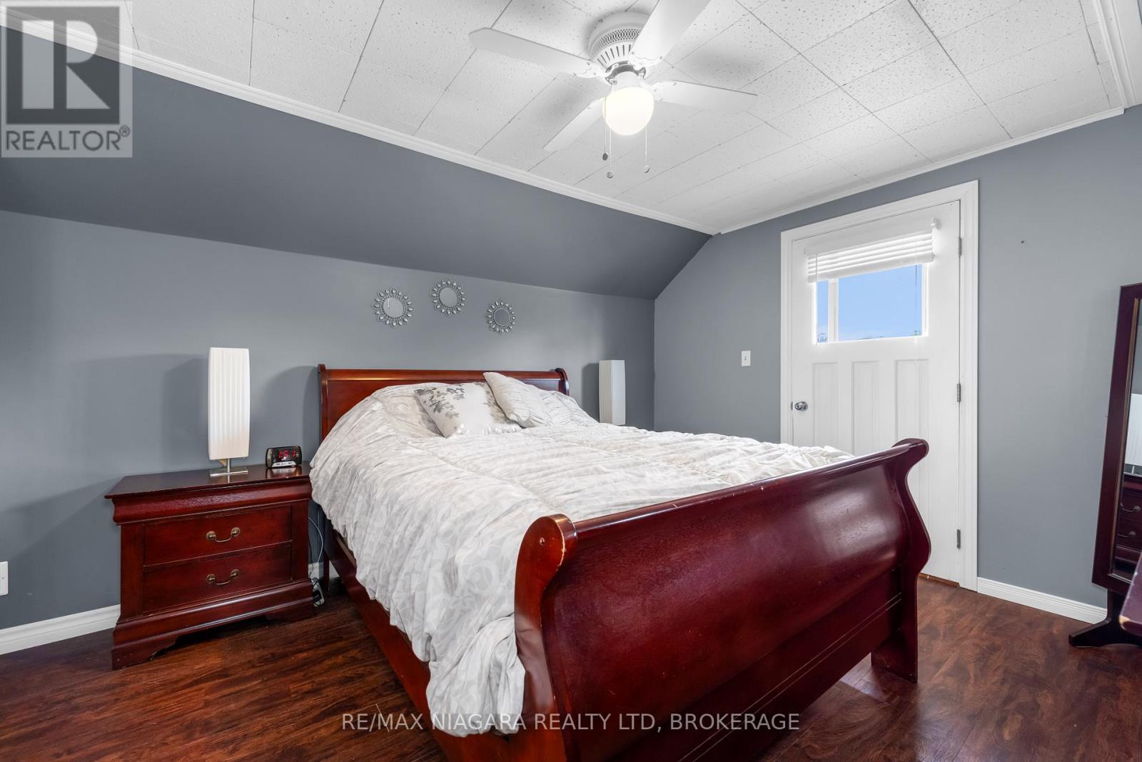 351 Crescent Road W, Fort Erie, Ontario  L2A 4P4 - Photo 19 - X12448845