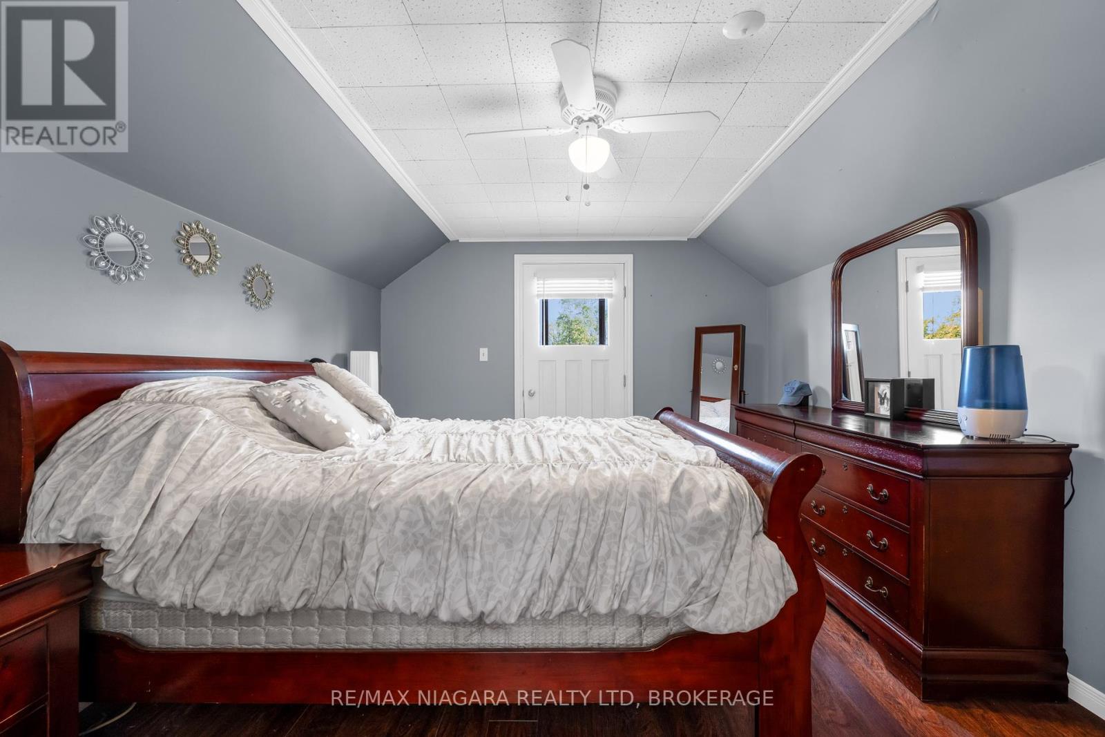 351 Crescent Road W, Fort Erie, Ontario  L2A 4P4 - Photo 20 - X12448845