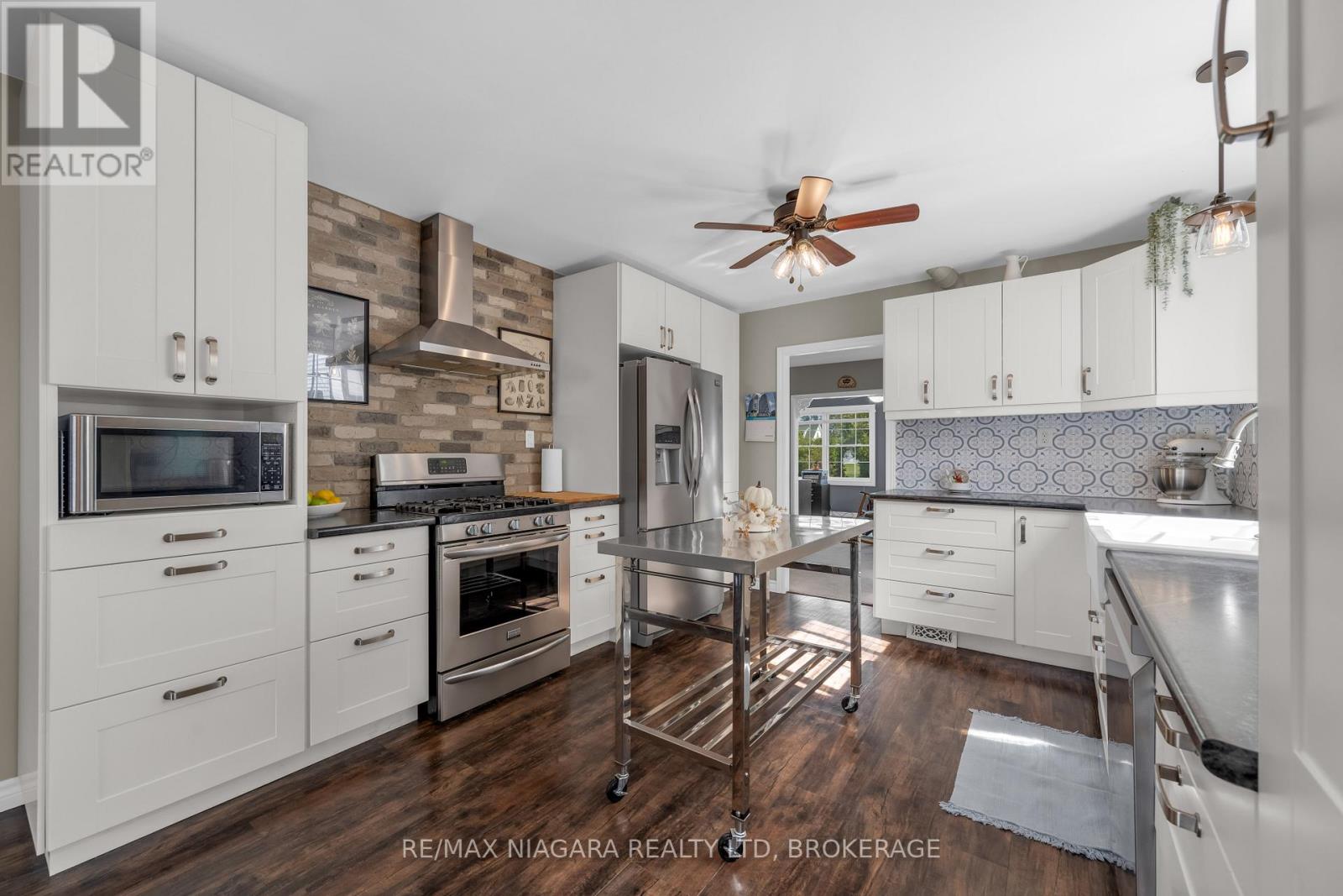 351 Crescent Road W, Fort Erie, Ontario  L2A 4P4 - Photo 8 - X12448845