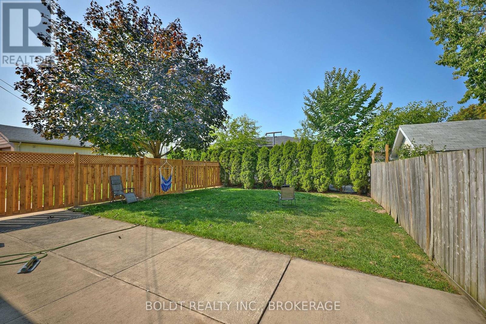 17 Colborne Street, Thorold, Ontario  L2V 3P8 - Photo 20 - X12449381