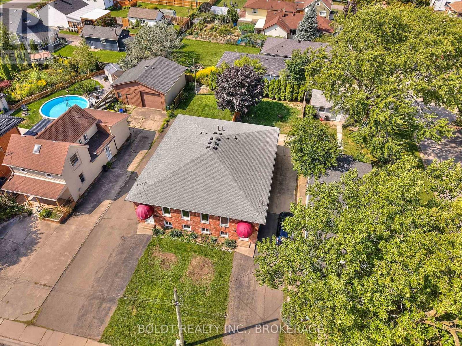 17 Colborne Street, Thorold, Ontario  L2V 3P8 - Photo 23 - X12449381