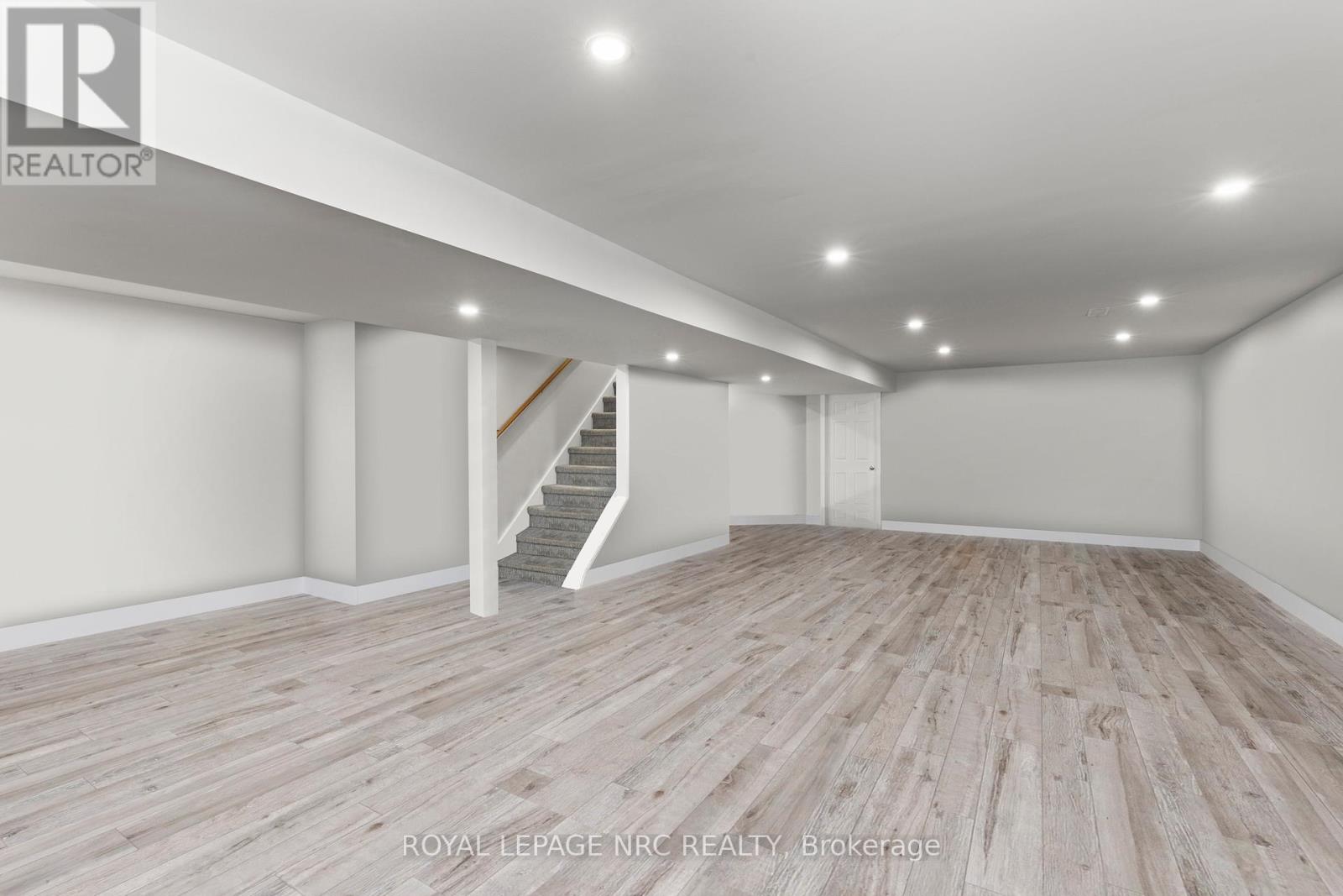 1 Karsam Court, Niagara-On-The-Lake, Ontario  L0S 1J0 - Photo 32 - X12449507