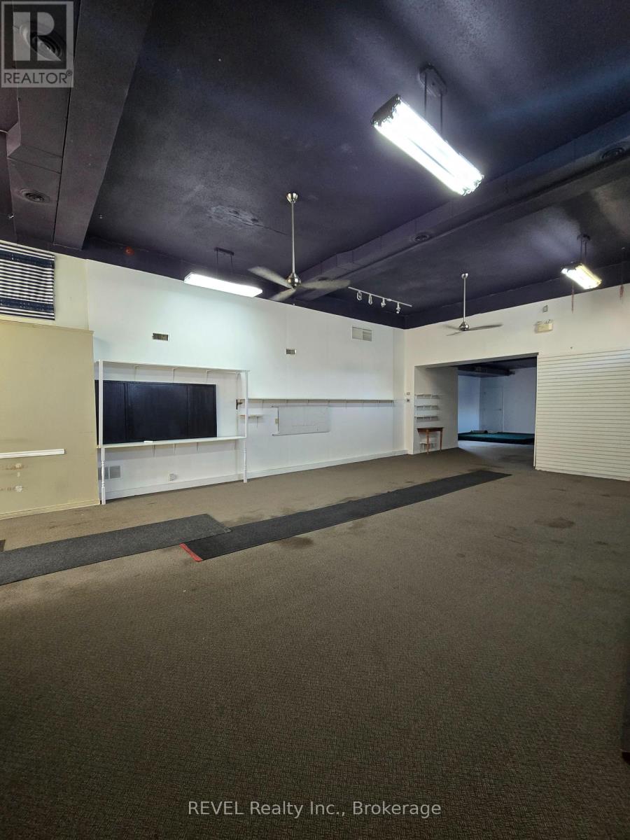 75 Manitoba Street, Bracebridge, Ontario  P1L 2B2 - Photo 7 - X12449617