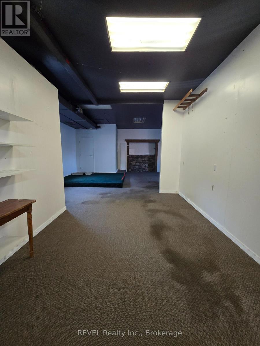 75 Manitoba Street, Bracebridge, Ontario  P1L 2B2 - Photo 11 - X12449619