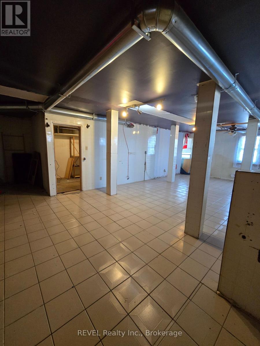 75 Manitoba Street, Bracebridge, Ontario  P1L 2B2 - Photo 16 - X12449619