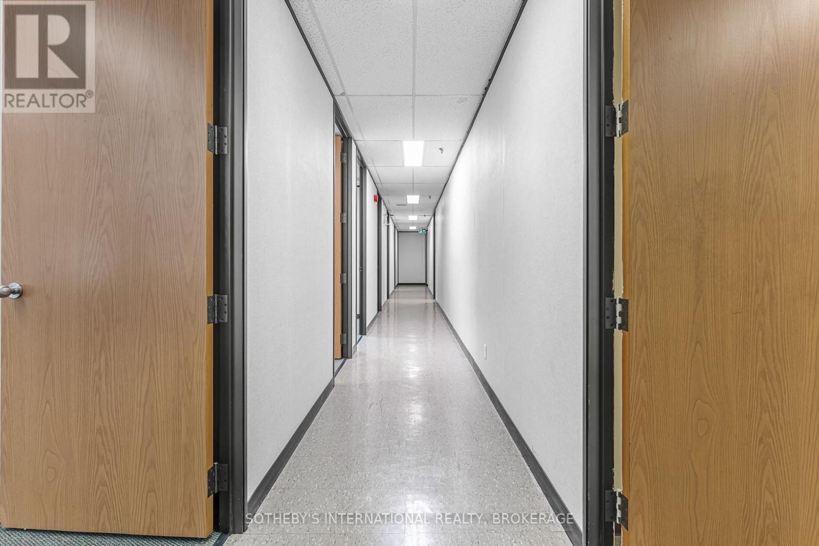 100 - 243 Church Street, St. Catharines, Ontario  L2R 3E8 - Photo 14 - X12449681