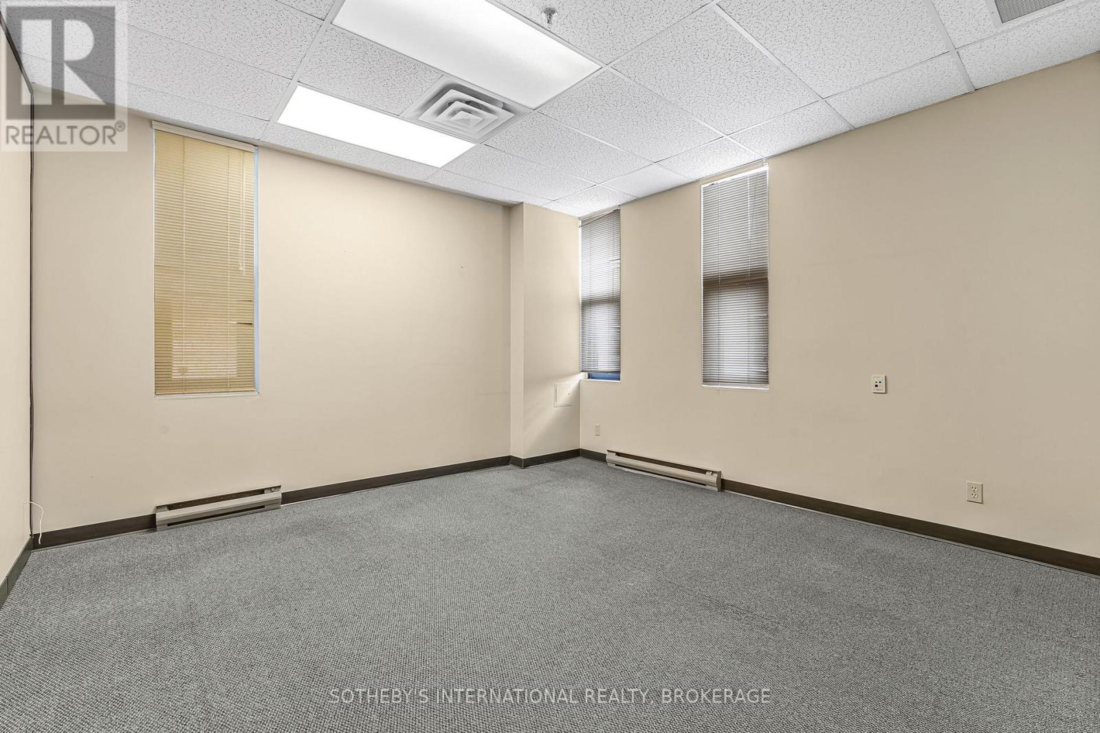 100 - 243 Church Street, St. Catharines, Ontario  L2R 3E8 - Photo 8 - X12449681