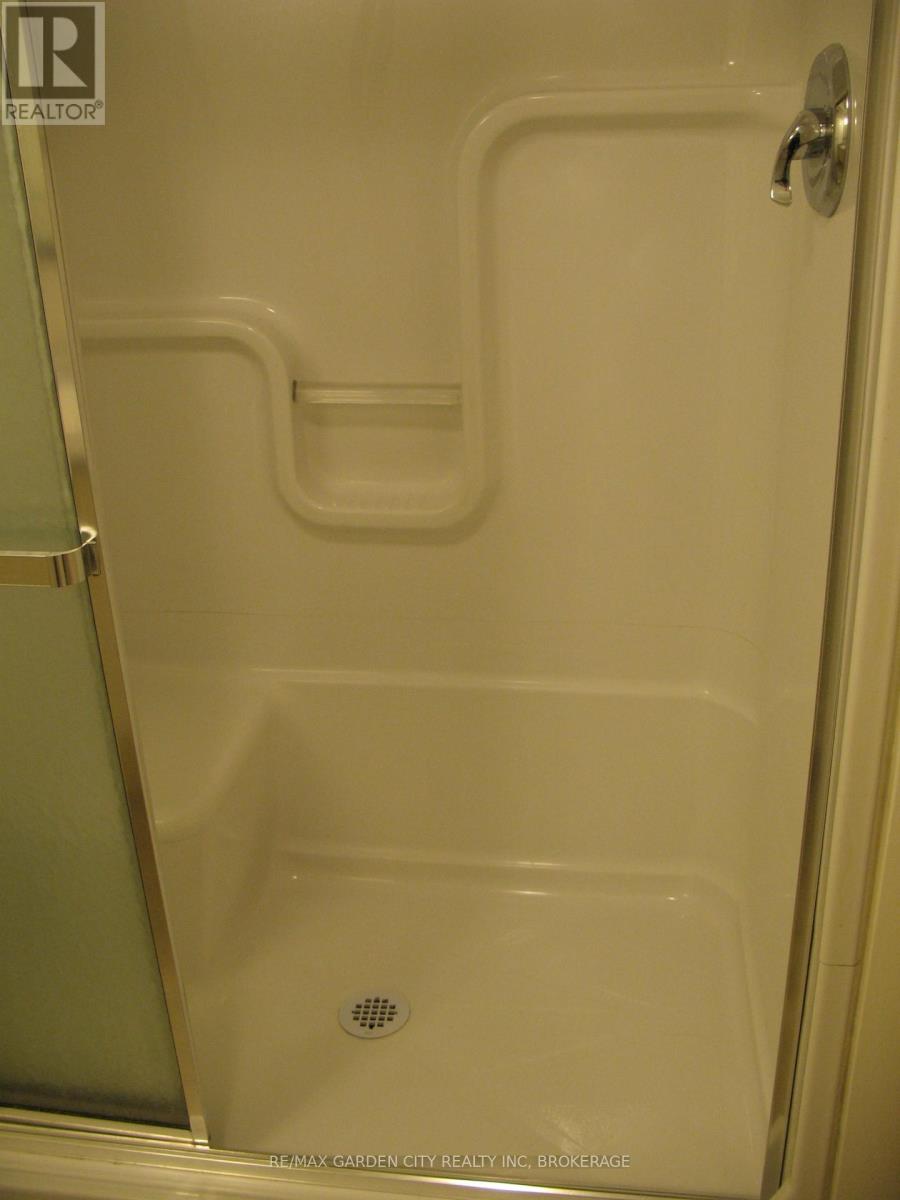 4549 Carriage Road, Lincoln, Ontario  L3J 0C2 - Photo 22 - X12449689