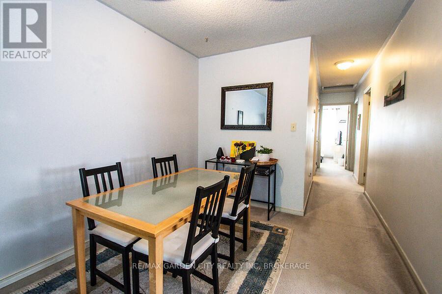 4549 Carriage Road, Lincoln, Ontario  L3J 0C2 - Photo 8 - X12449689