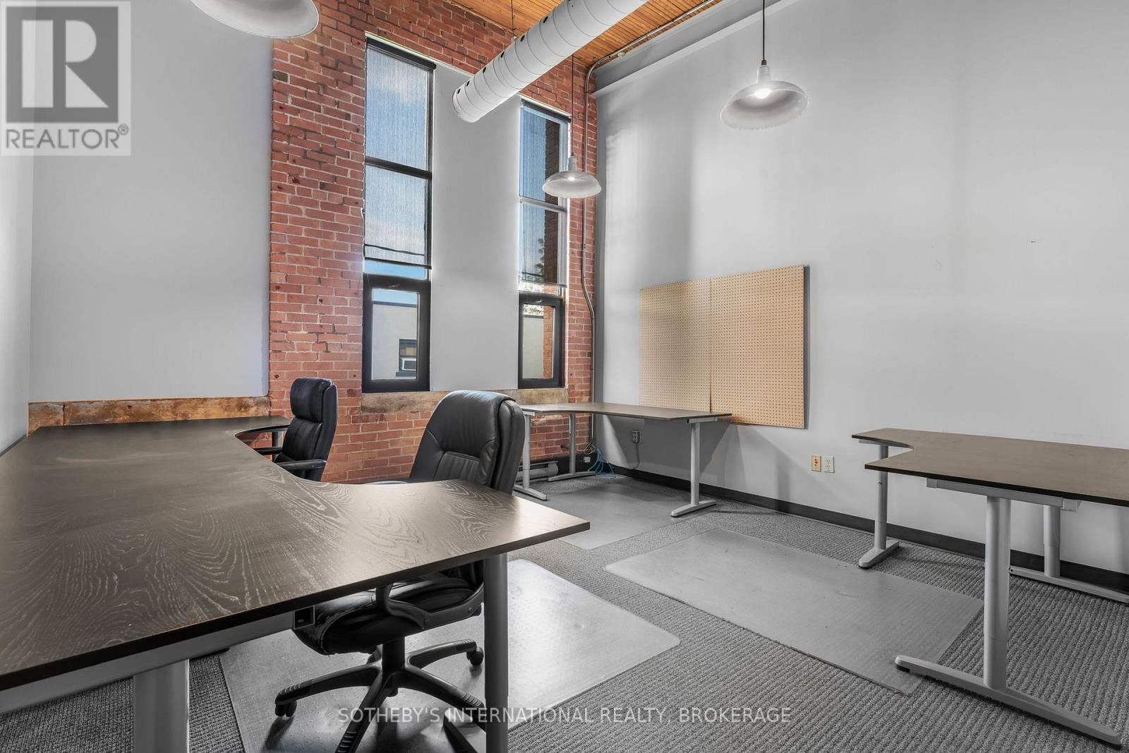 200 - 243 Church Street, St. Catharines, Ontario  L2R 3E8 - Photo 12 - X12449702