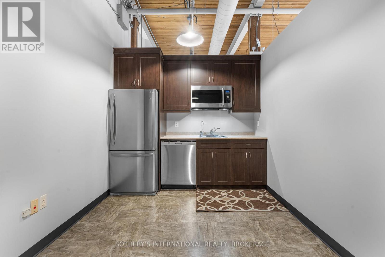 200 - 243 Church Street, St. Catharines, Ontario  L2R 3E8 - Photo 13 - X12449702