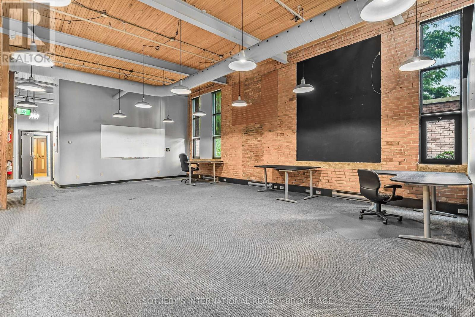 200 - 243 Church Street, St. Catharines, Ontario  L2R 3E8 - Photo 18 - X12449702