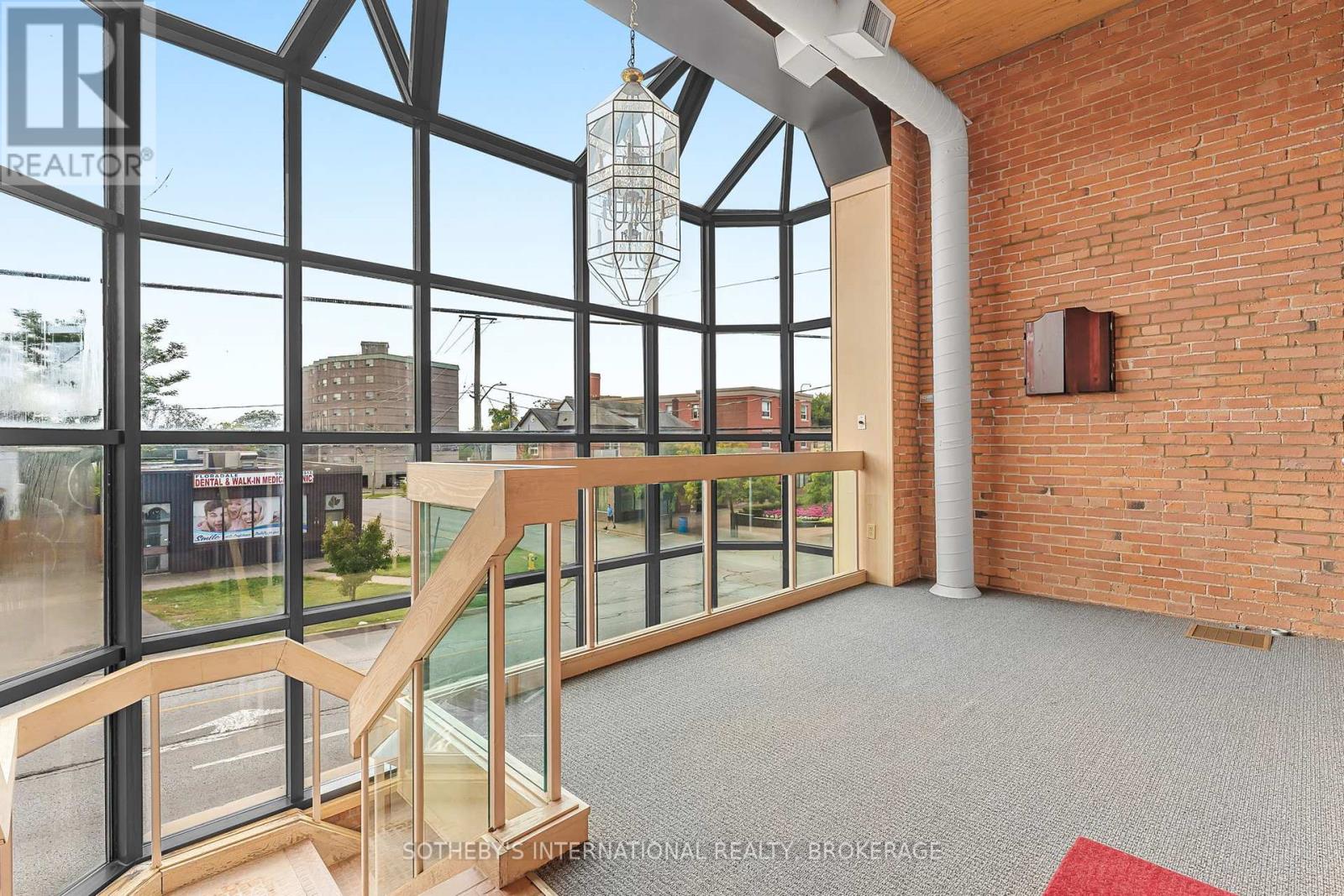 200 - 243 Church Street, St. Catharines, Ontario  L2R 3E8 - Photo 6 - X12449702