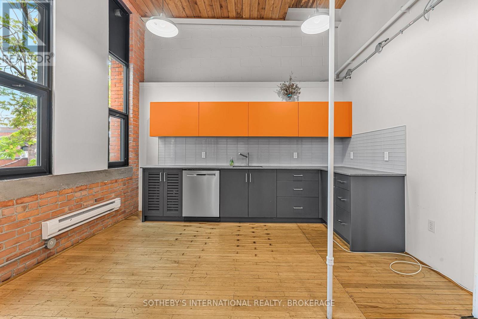 205 - 243 Church Street, St. Catharines, Ontario  L2R 3E8 - Photo 10 - X12449704