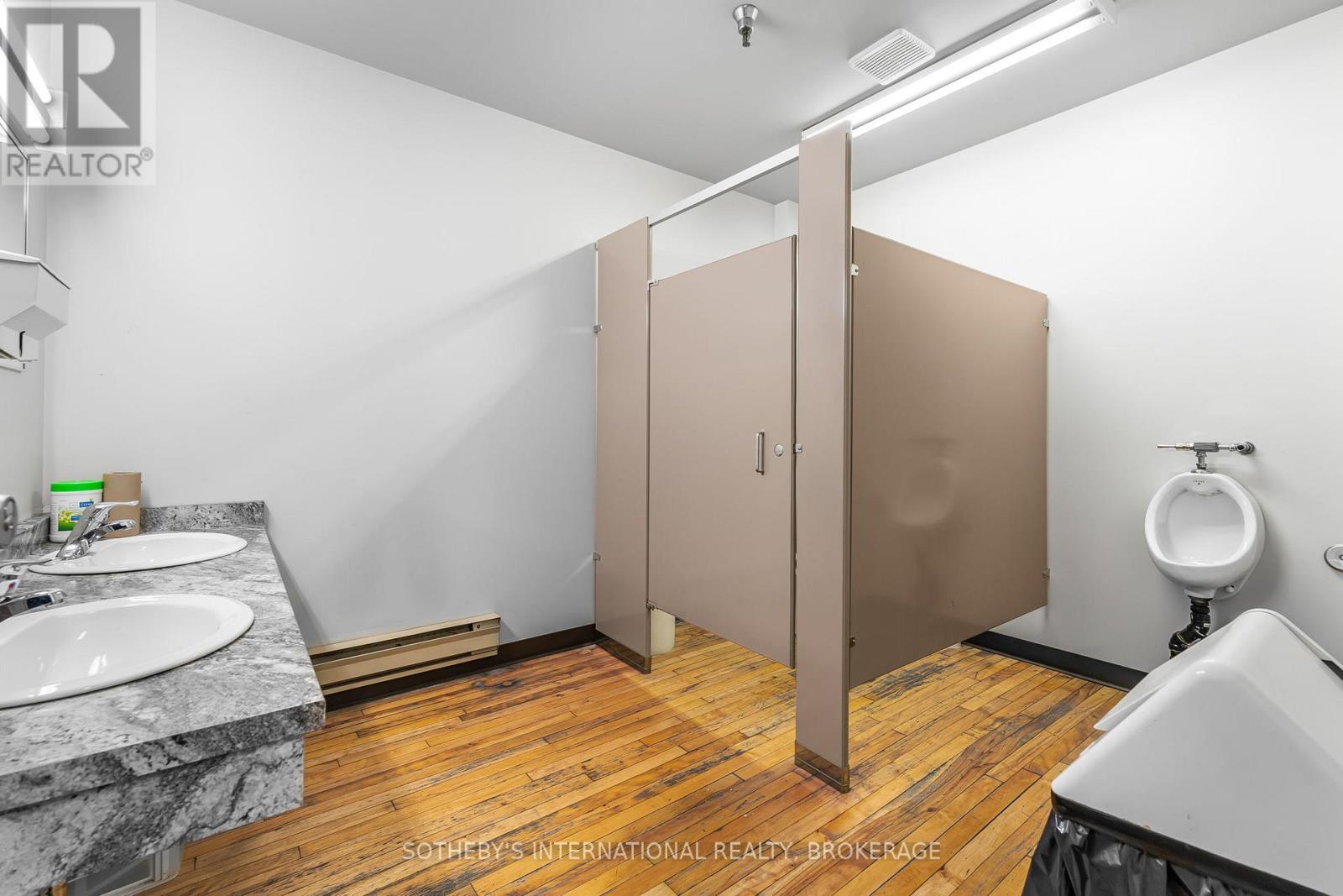 205 - 243 Church Street, St. Catharines, Ontario  L2R 3E8 - Photo 13 - X12449704