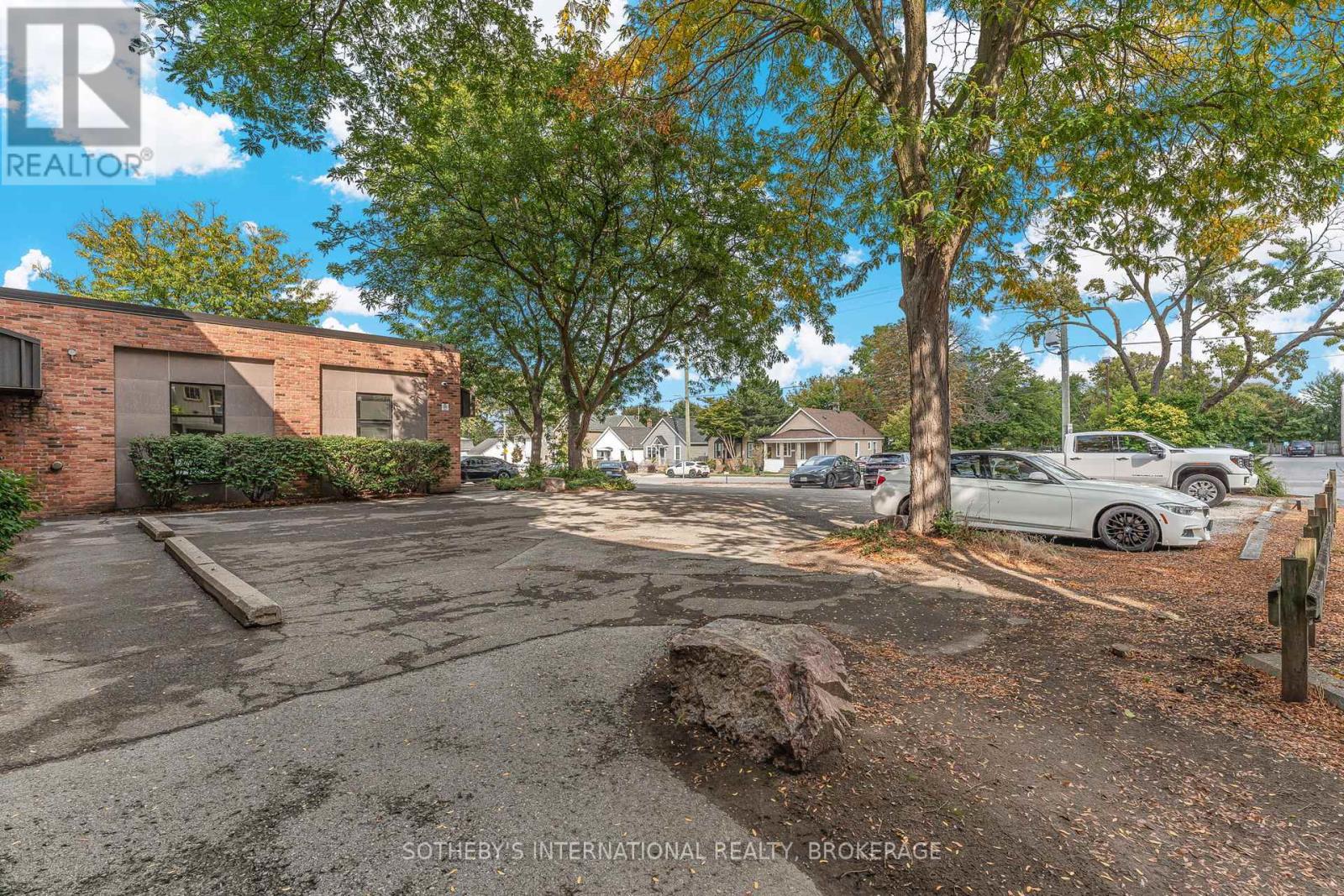 205 - 243 Church Street, St. Catharines, Ontario  L2R 3E8 - Photo 16 - X12449704