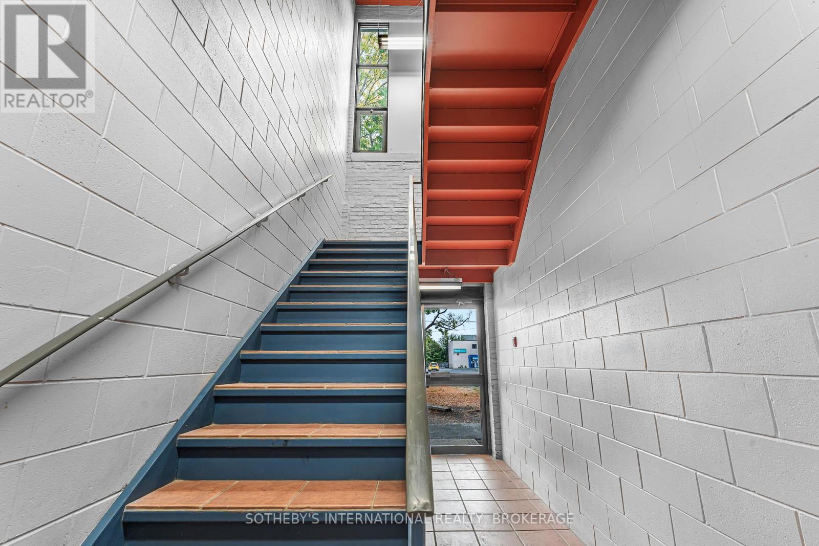 205 - 243 Church Street, St. Catharines, Ontario  L2R 3E8 - Photo 5 - X12449704