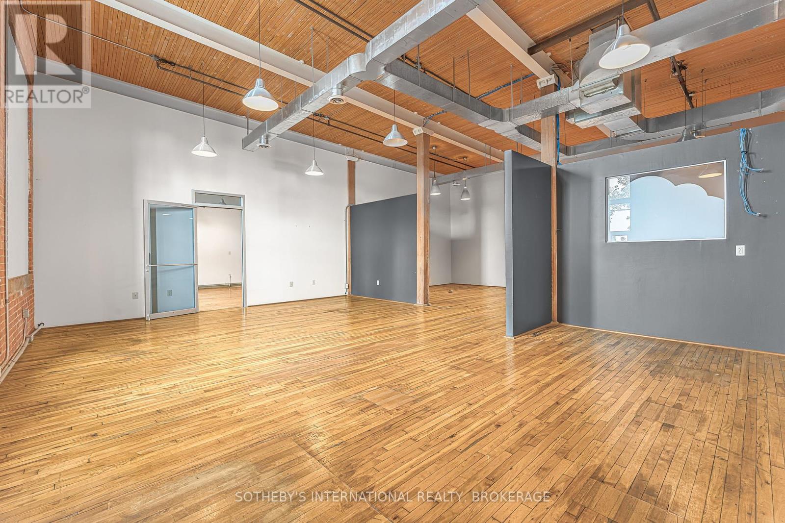 209 - 243 Church Street, St. Catharines, Ontario  L2R 3E8 - Photo 10 - X12449709