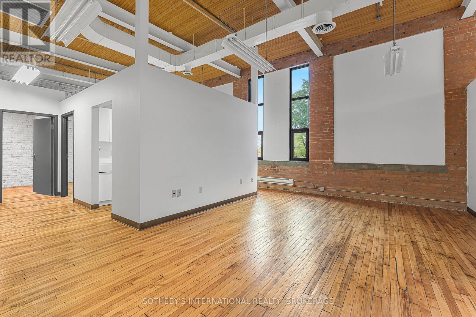 209 - 243 Church Street, St. Catharines, Ontario  L2R 3E8 - Photo 12 - X12449709