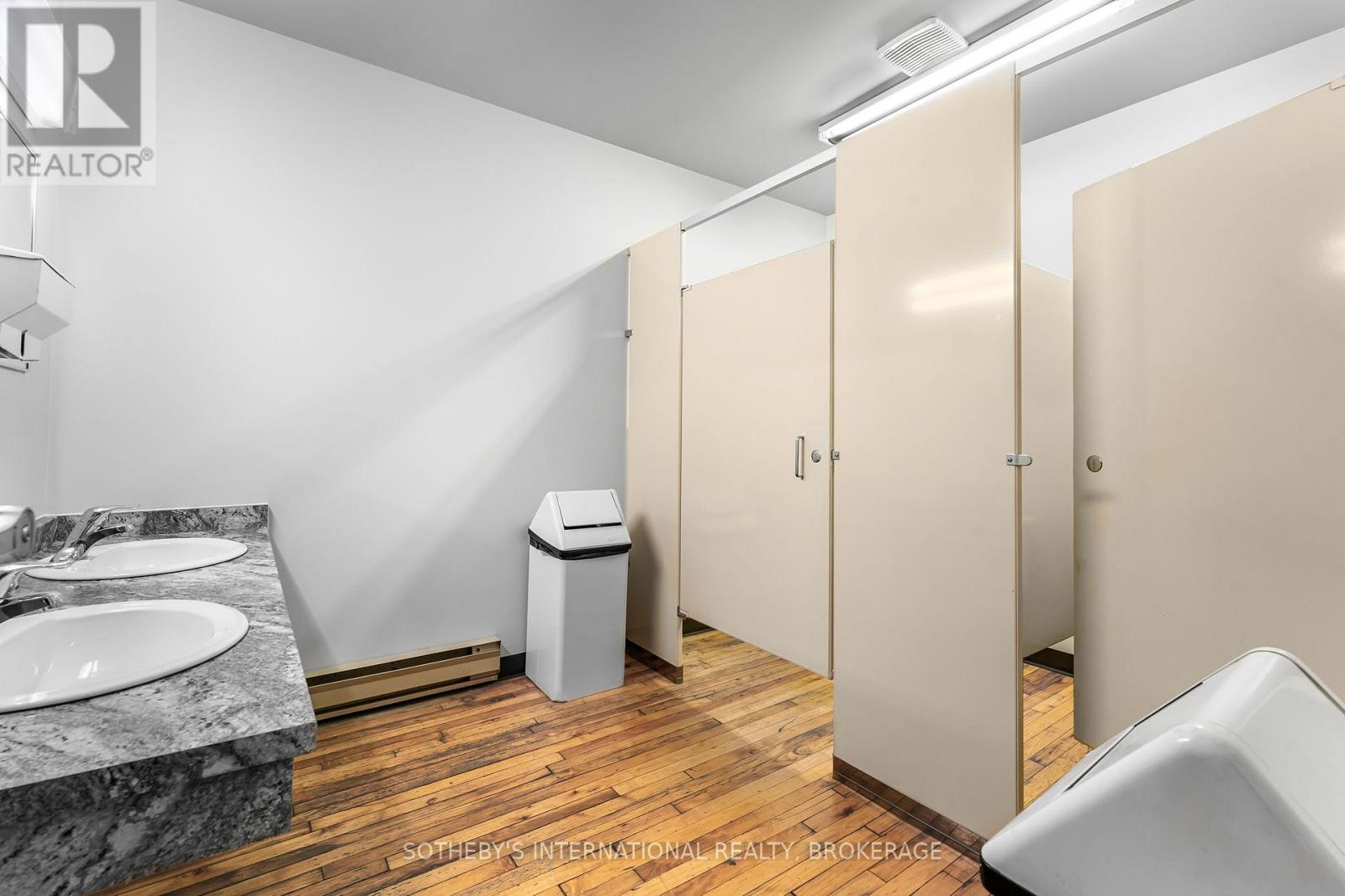 209 - 243 Church Street, St. Catharines, Ontario  L2R 3E8 - Photo 16 - X12449709