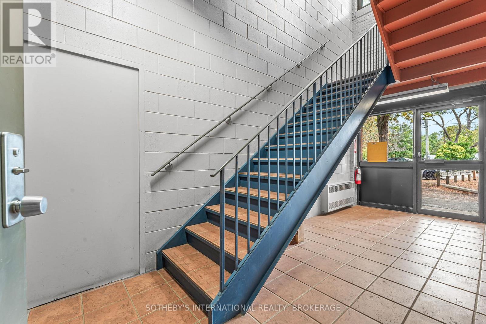 209 - 243 Church Street, St. Catharines, Ontario  L2R 3E8 - Photo 4 - X12449709