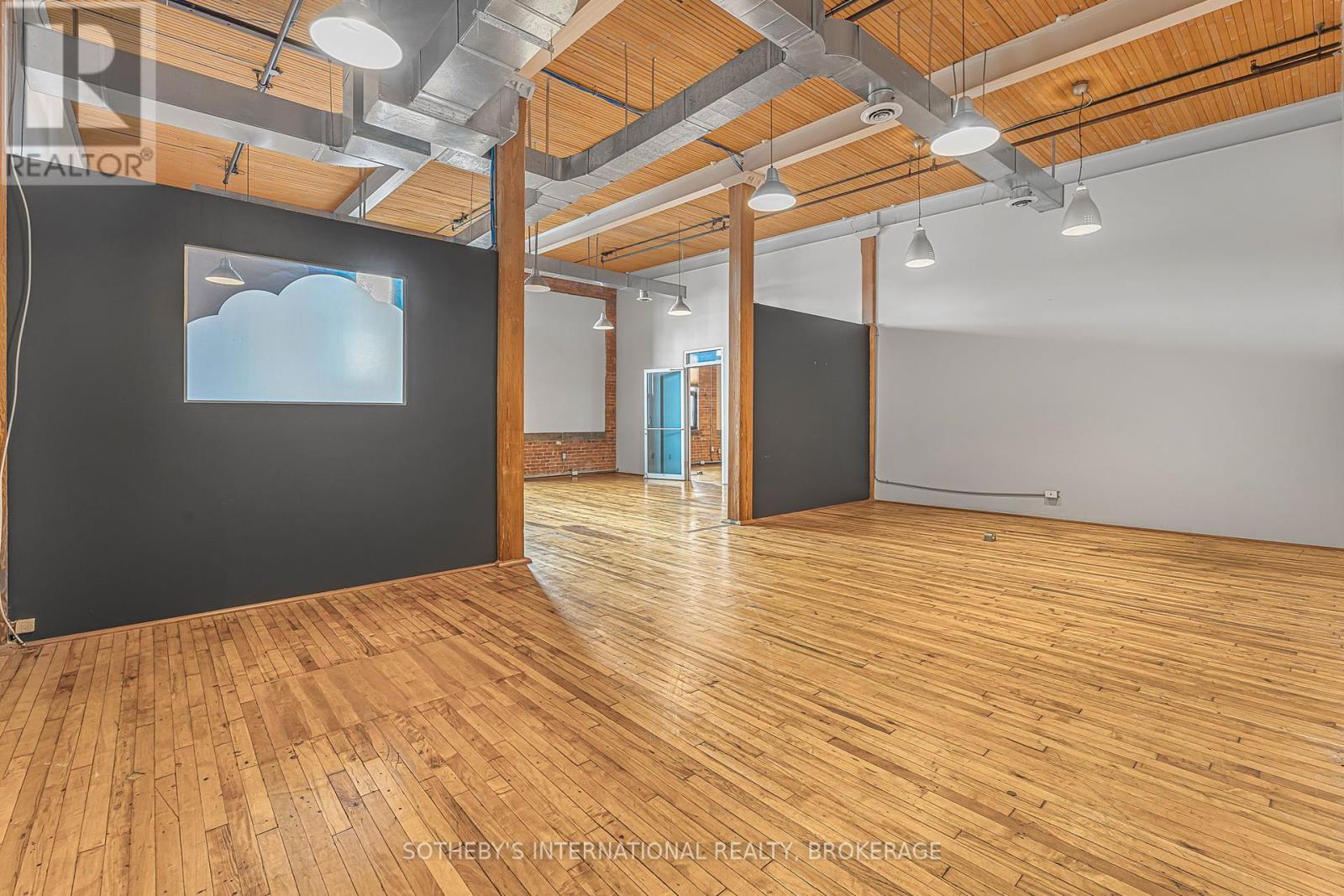 209 - 243 Church Street, St. Catharines, Ontario  L2R 3E8 - Photo 8 - X12449709