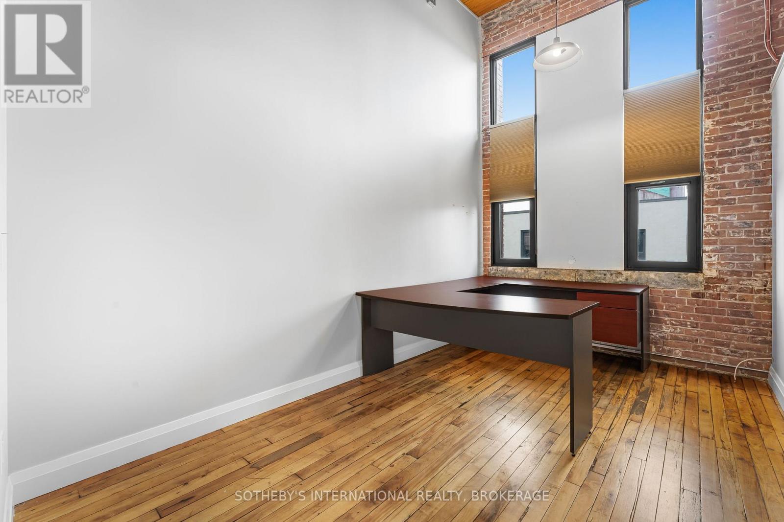 208 - 243 Church Street, St. Catharines, Ontario  L2R 3E8 - Photo 11 - X12449710