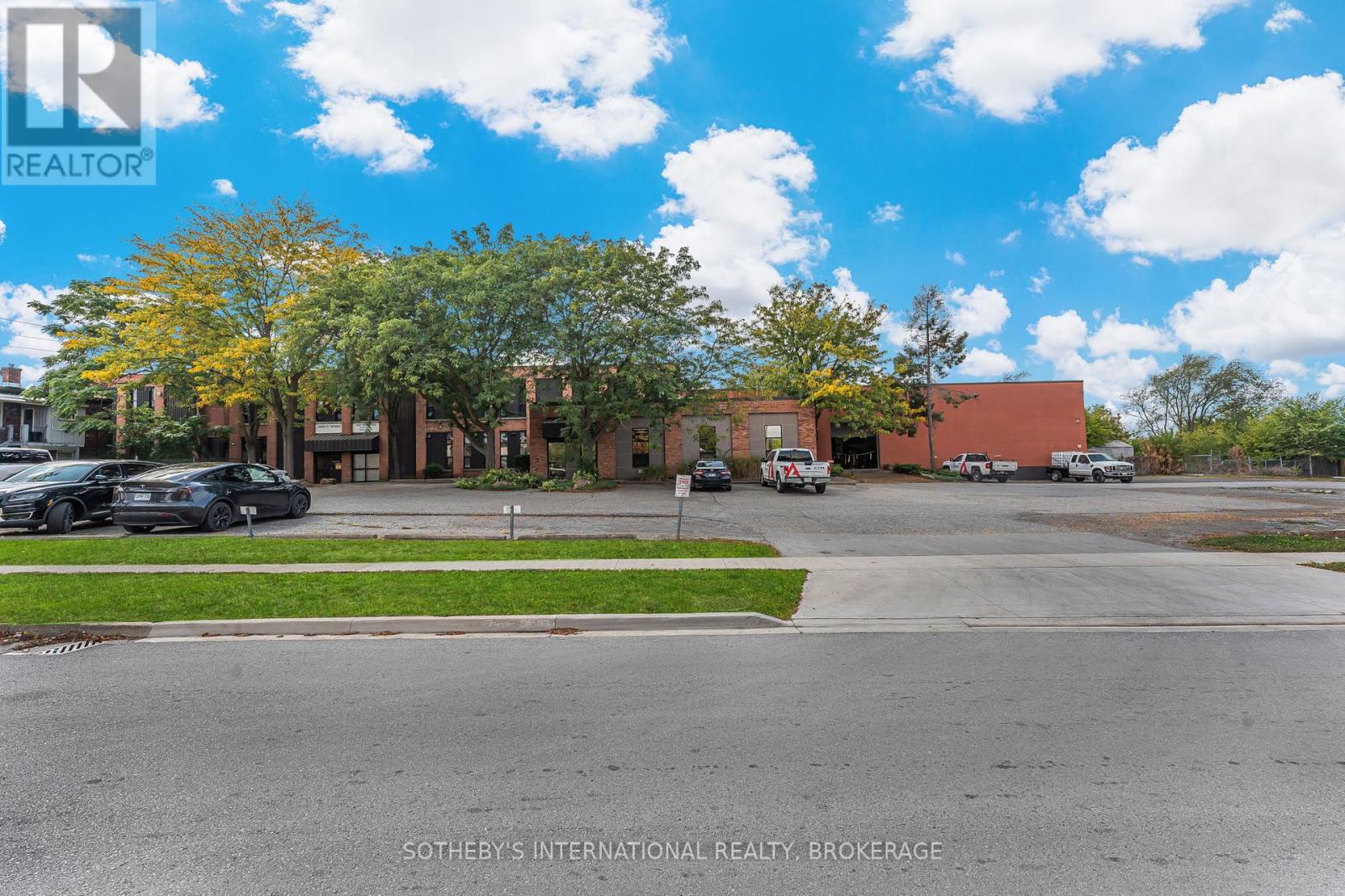 208 - 243 Church Street, St. Catharines, Ontario  L2R 3E8 - Photo 18 - X12449710