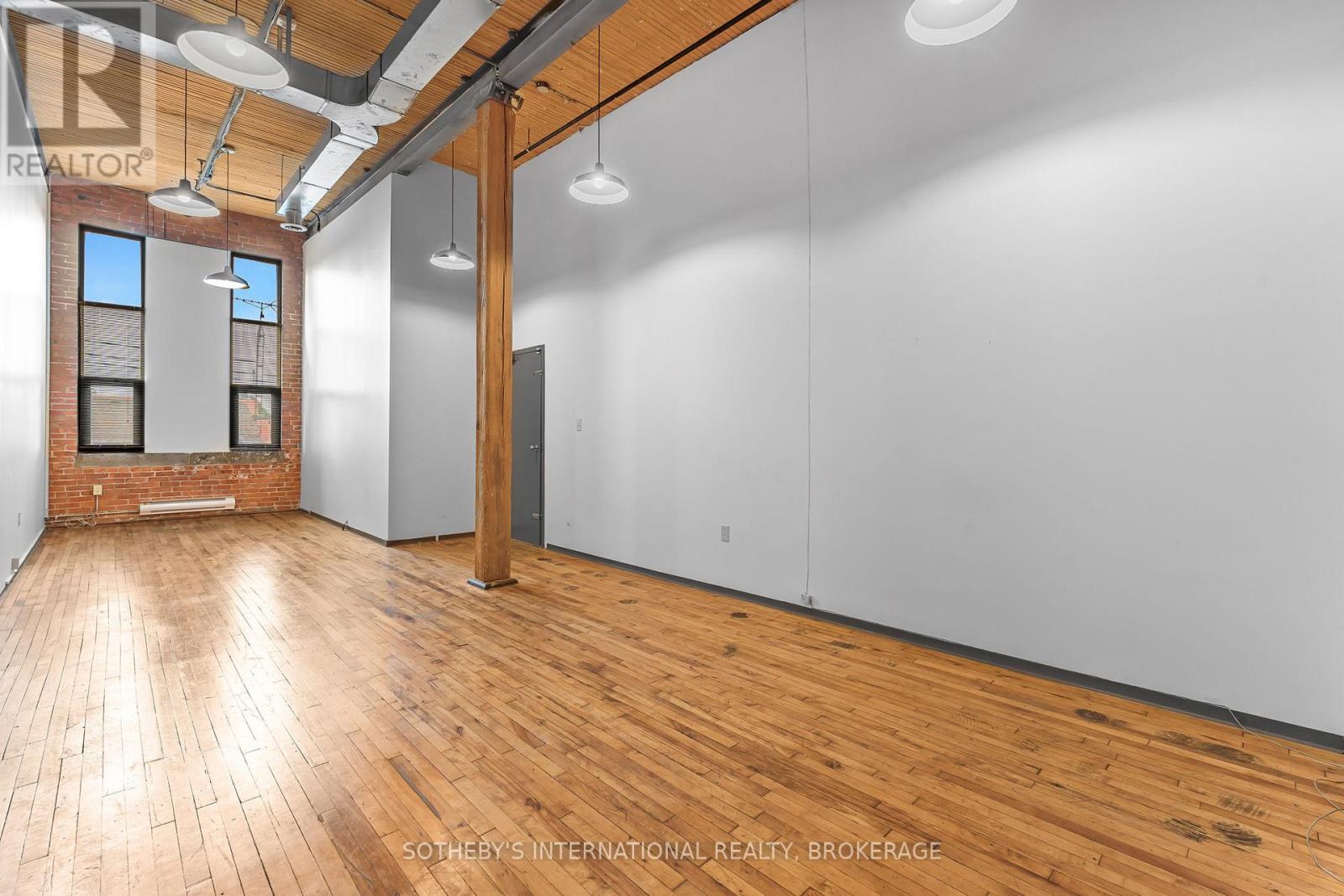 211 - 243 Church Street, St. Catharines, Ontario  L2R 3E8 - Photo 9 - X12449713