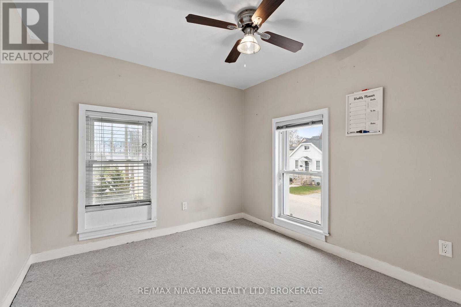 87-89 King Street, Port Colborne, Ontario  L3K 4G1 - Photo 14 - X12449835