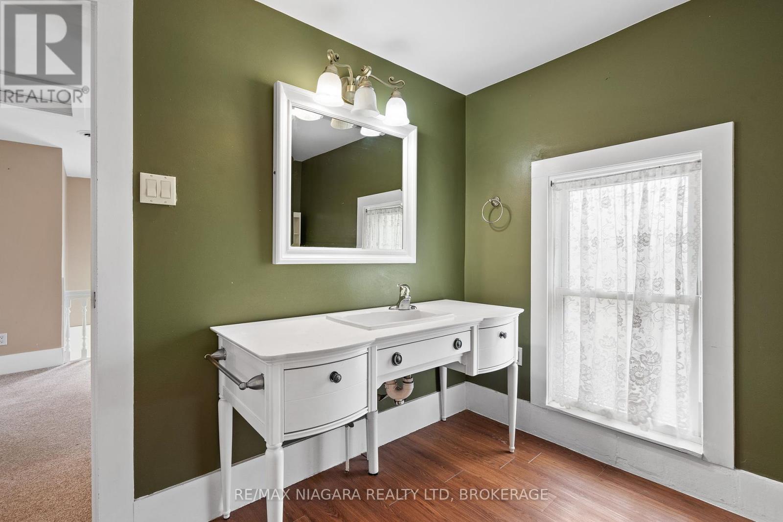 87-89 King Street, Port Colborne, Ontario  L3K 4G1 - Photo 17 - X12449835