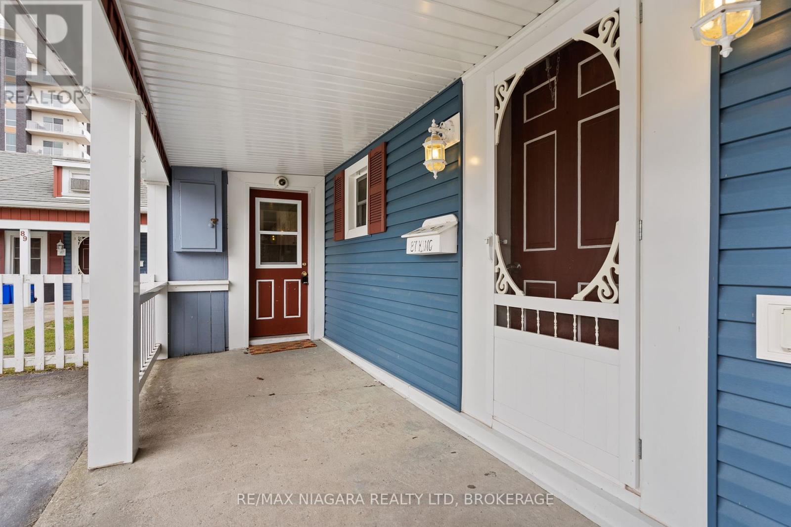 87-89 King Street, Port Colborne, Ontario  L3K 4G1 - Photo 4 - X12449835