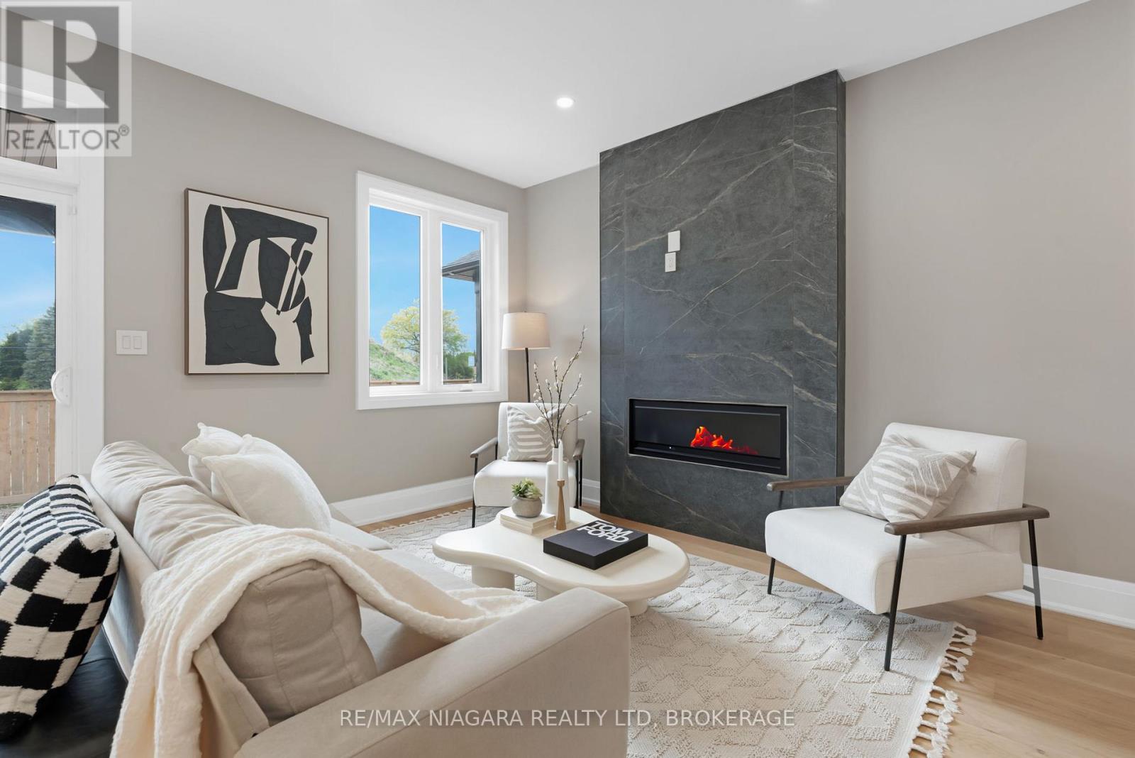 6204 Curlin Crescent, Niagara Falls, Ontario  L2H 0B8 - Photo 12 - X12450012