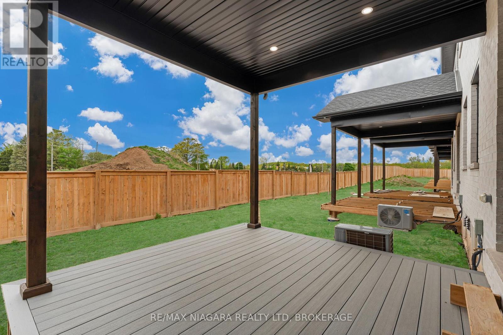 6204 Curlin Crescent, Niagara Falls, Ontario  L2H 0B8 - Photo 31 - X12450012