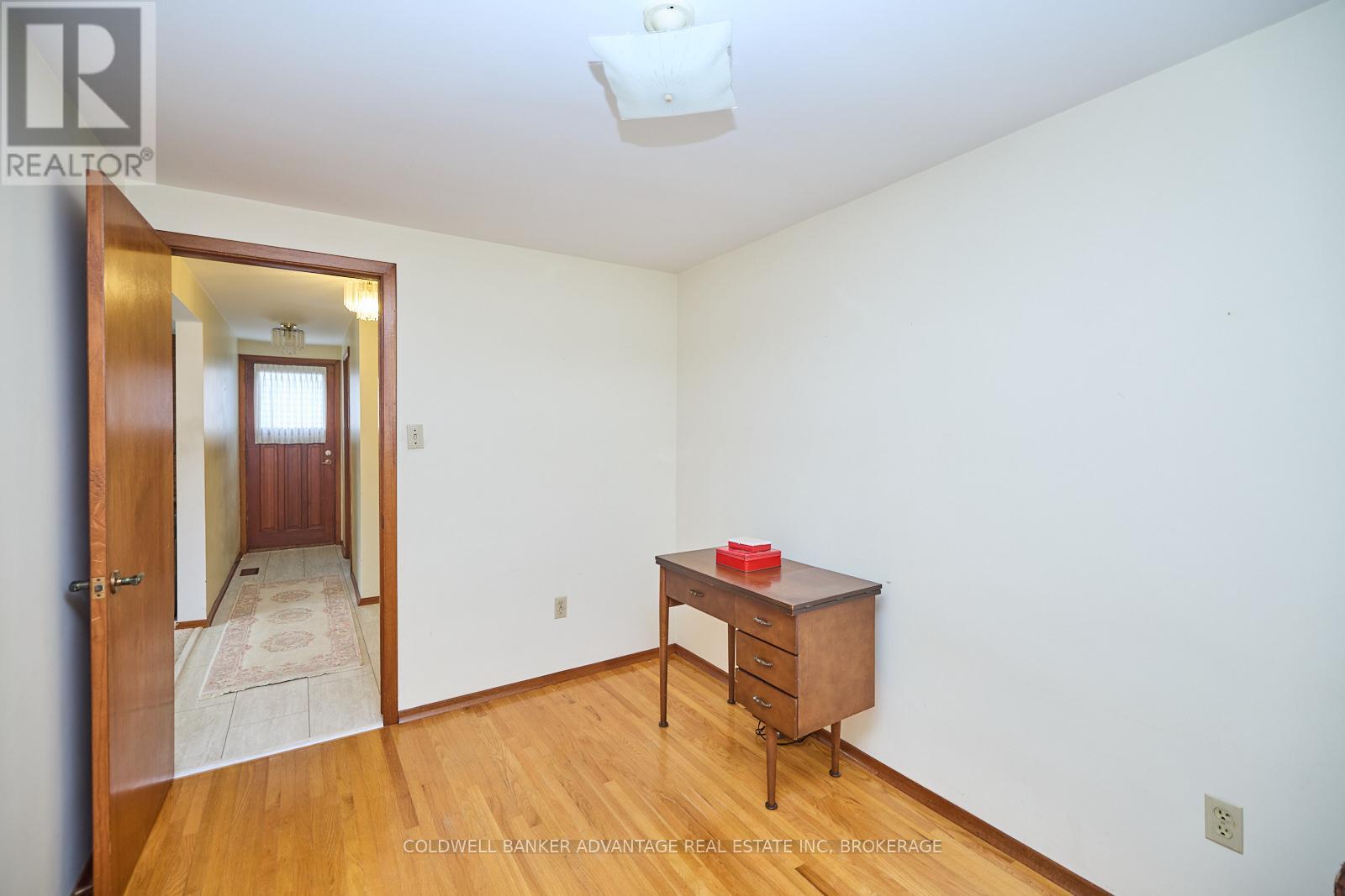 27 Quinn Avenue, Hamilton, Ontario  L8W 1K4 - Photo 27 - X12450915