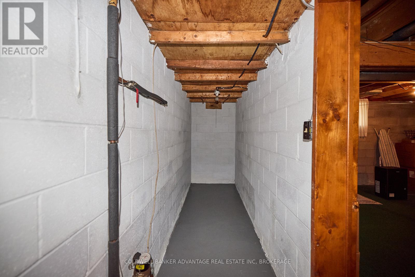 27 Quinn Avenue, Hamilton, Ontario  L8W 1K4 - Photo 33 - X12450915