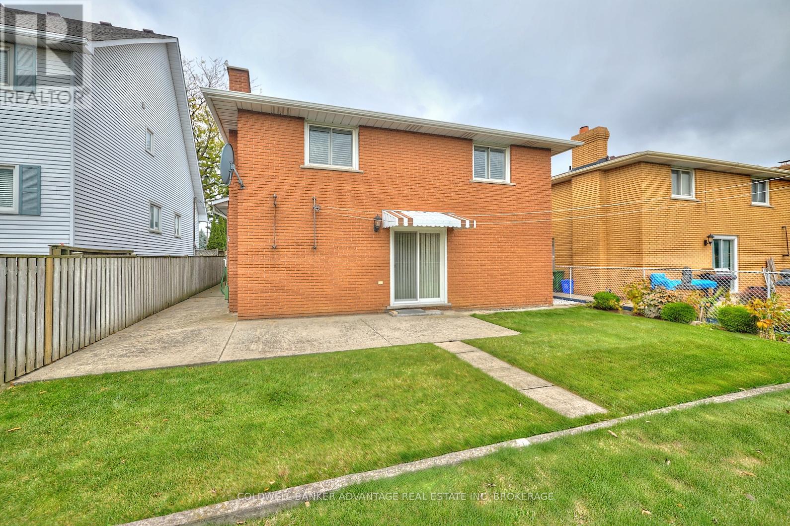 27 Quinn Avenue, Hamilton, Ontario  L8W 1K4 - Photo 34 - X12450915