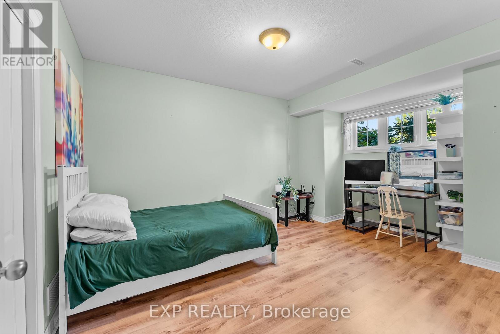 8 Lindan Street, West Lincoln, Ontario  L0R 2A0 - Photo 24 - X12451184