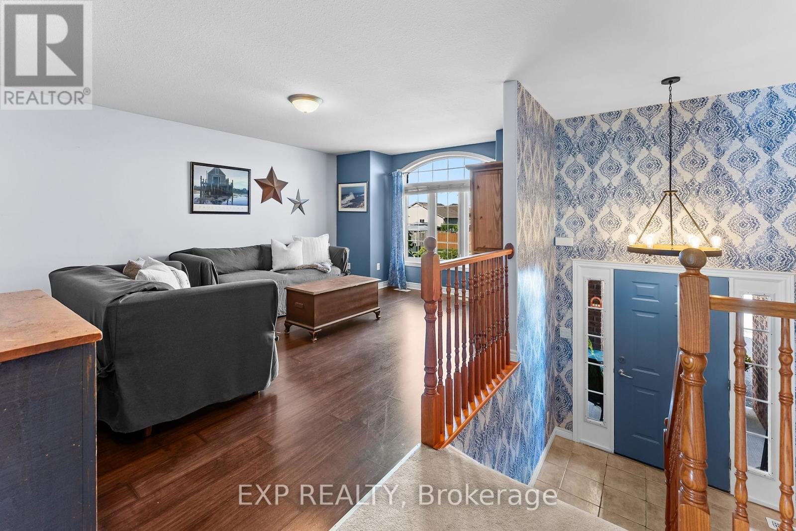 8 Lindan Street, West Lincoln, Ontario  L0R 2A0 - Photo 7 - X12451184