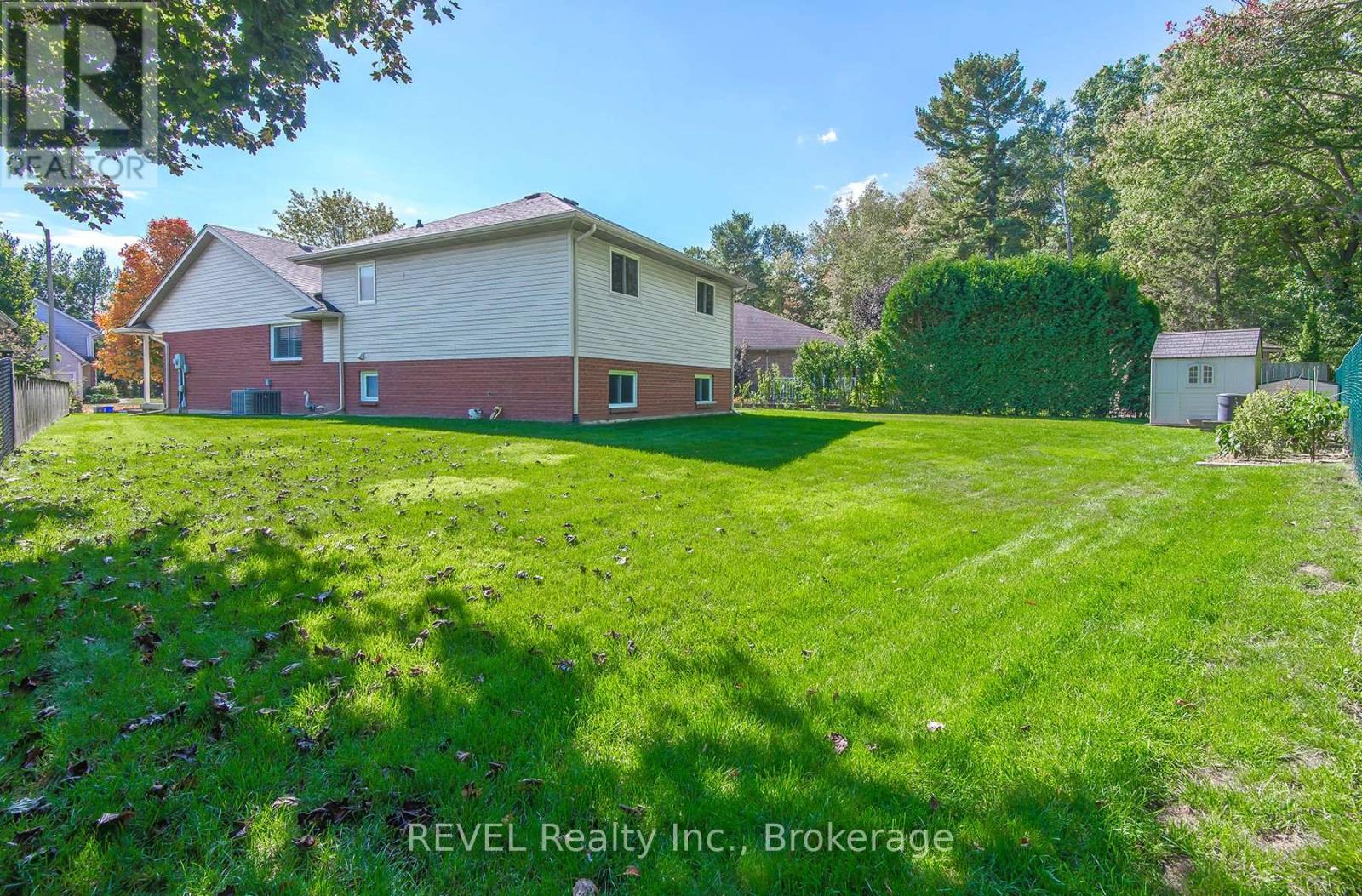 307 Beckett Crescent, Pelham, Ontario  L3E 0N5 - Photo 31 - X12451200