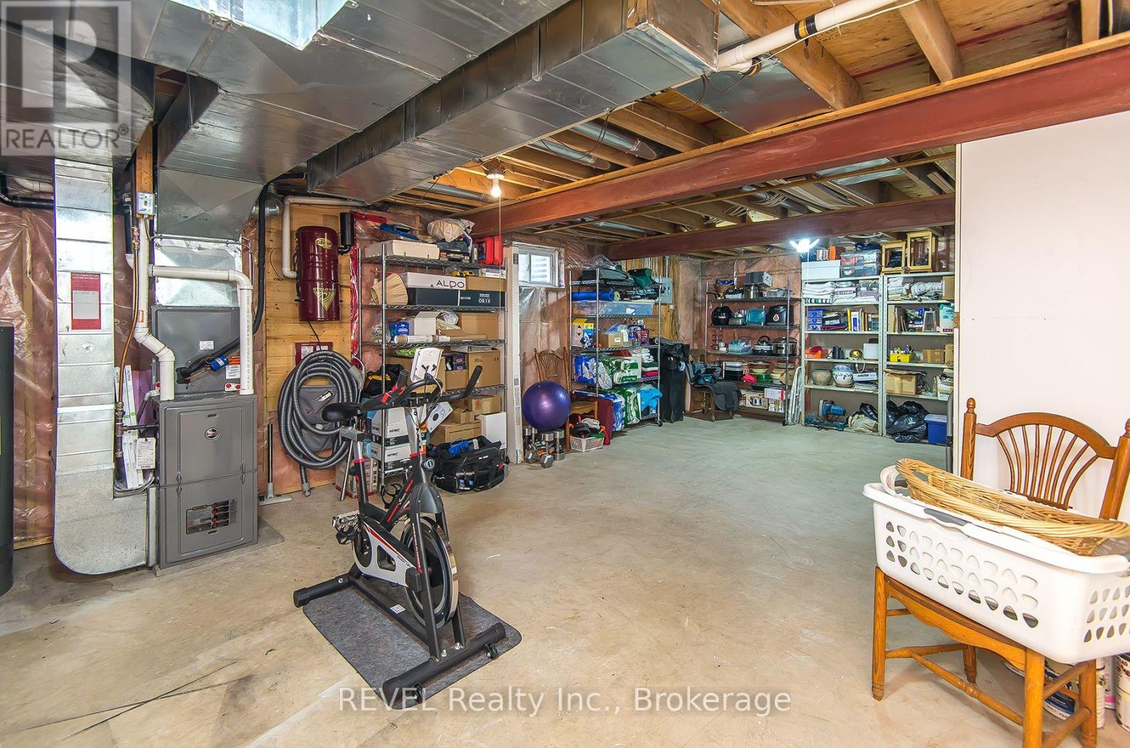 307 Beckett Crescent, Pelham, Ontario  L3E 0N5 - Photo 35 - X12451200