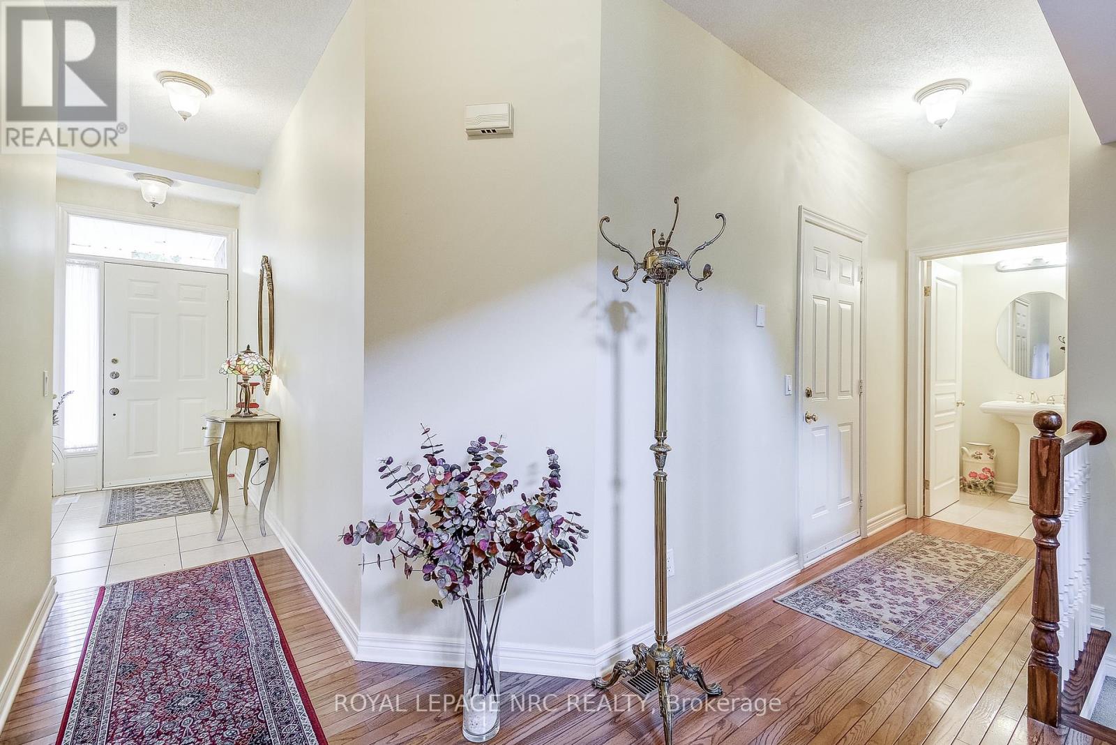 15 Shaws Lane, Niagara-On-The-Lake, Ontario  L0S 1J0 - Photo 11 - X12451851